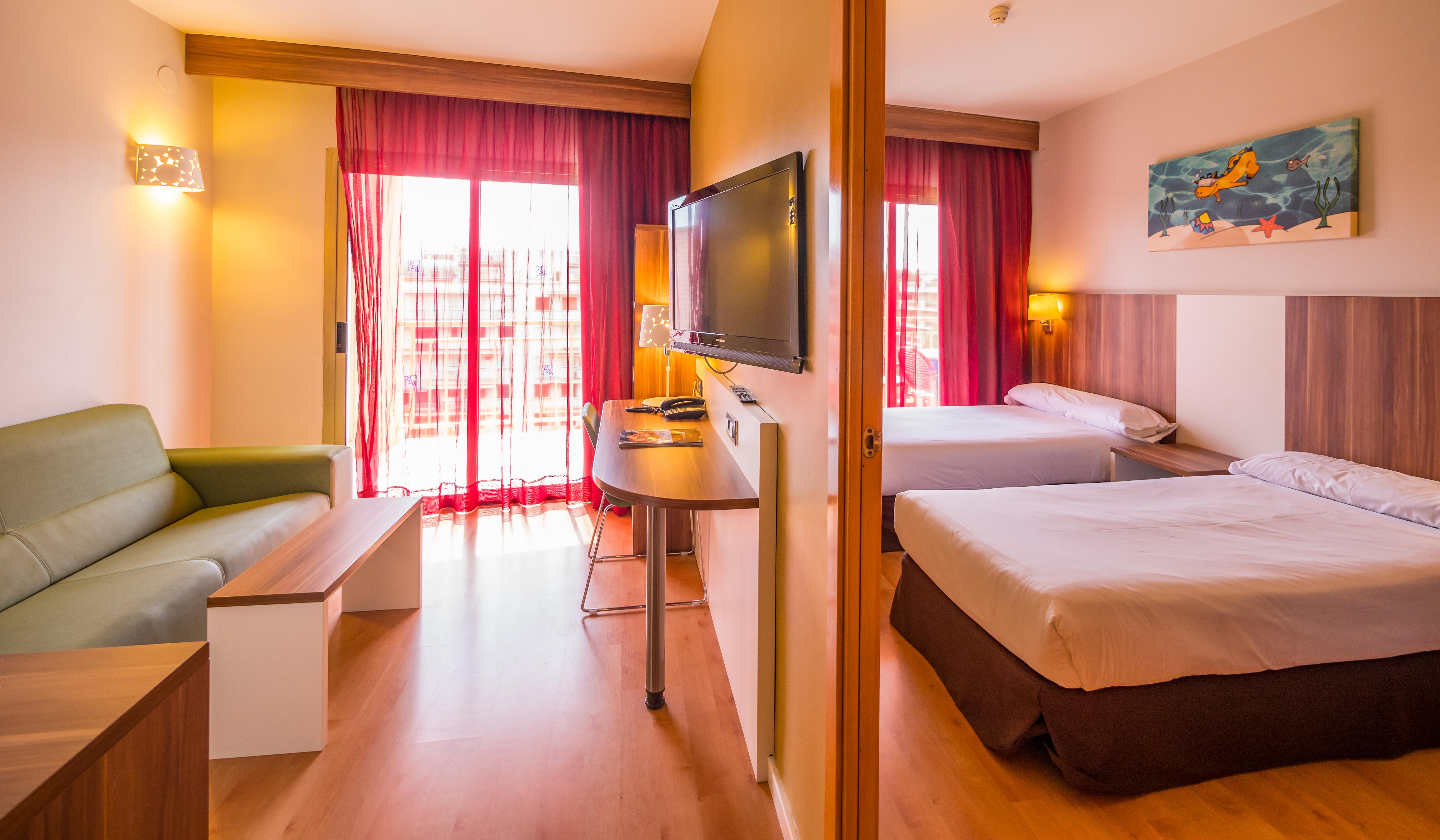 Golden Avenida Family Suites 4* سالو المظهر الخارجي الصورة