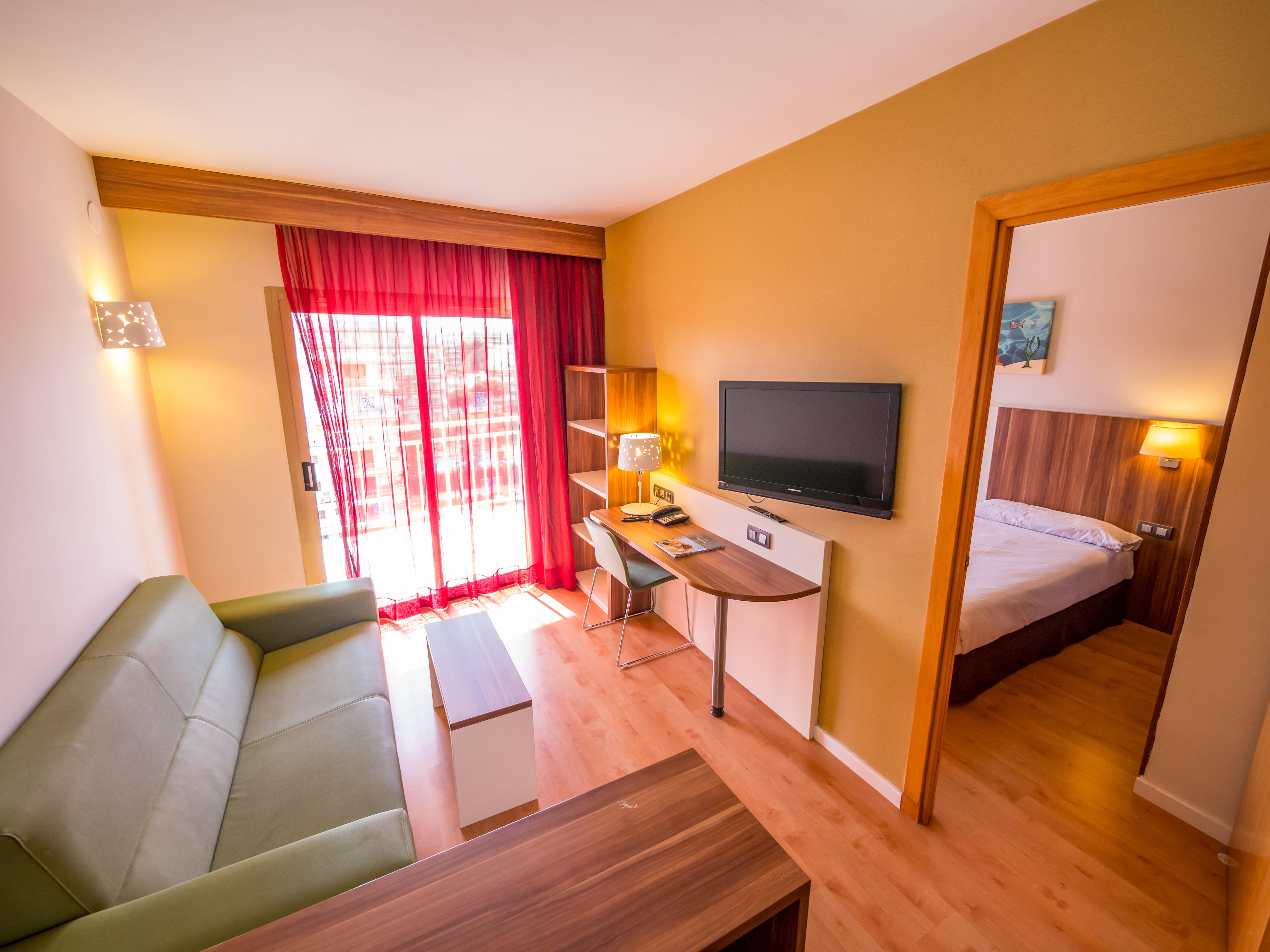 Golden Avenida Family Suites 4* سالو المظهر الخارجي الصورة