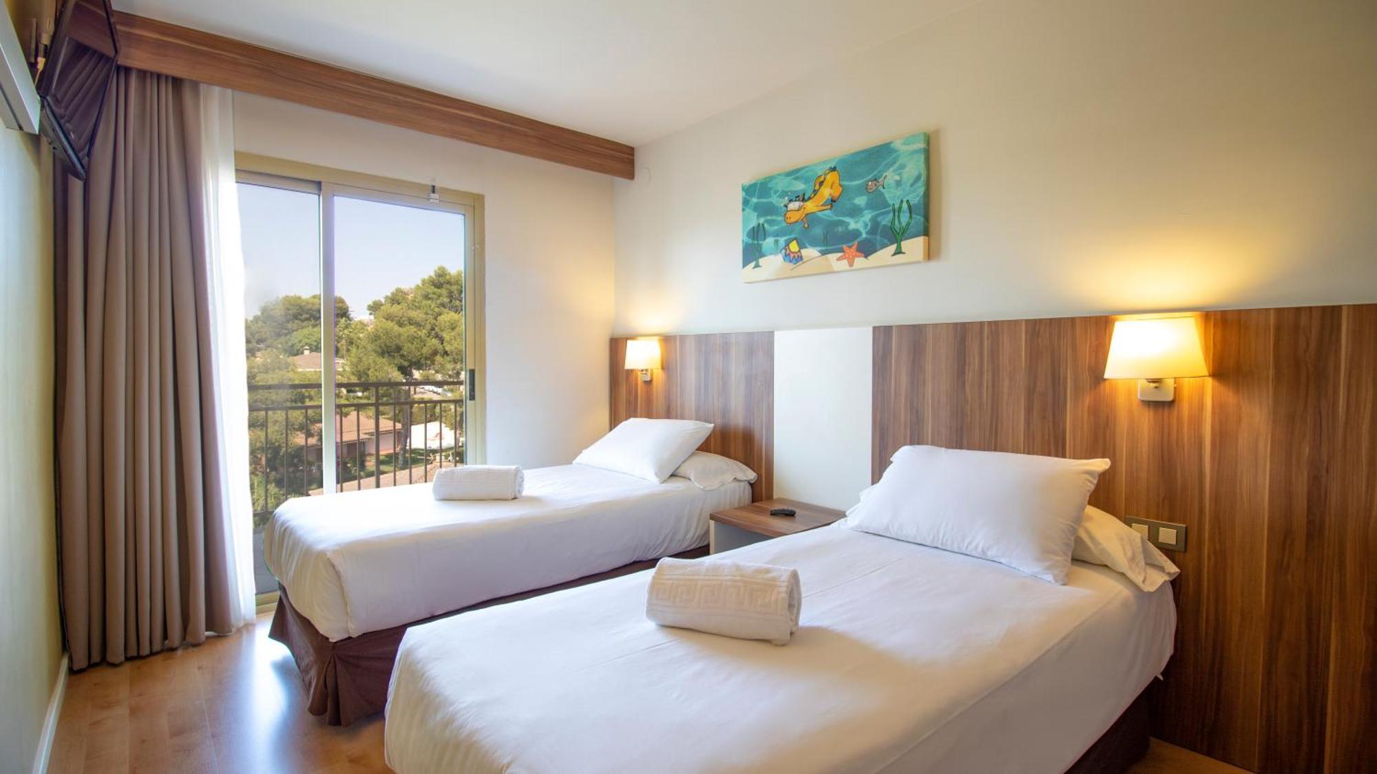 Golden Avenida Family Suites 4* سالو المظهر الخارجي الصورة