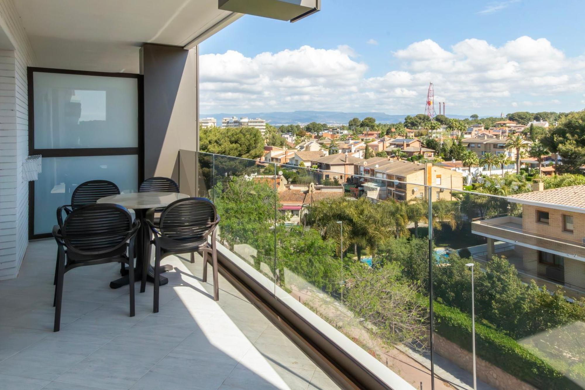 Golden Avenida Family Suites 4* سالو المظهر الخارجي الصورة