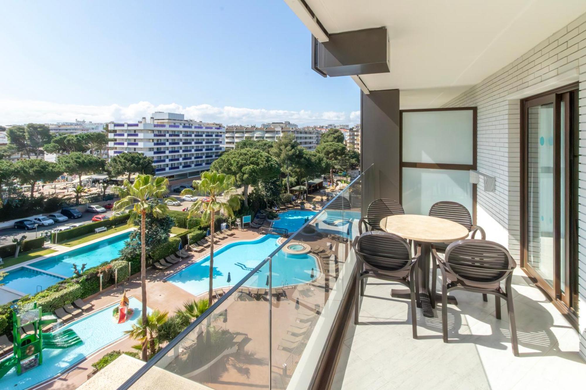 Golden Avenida Family Suites 4* سالو المظهر الخارجي الصورة