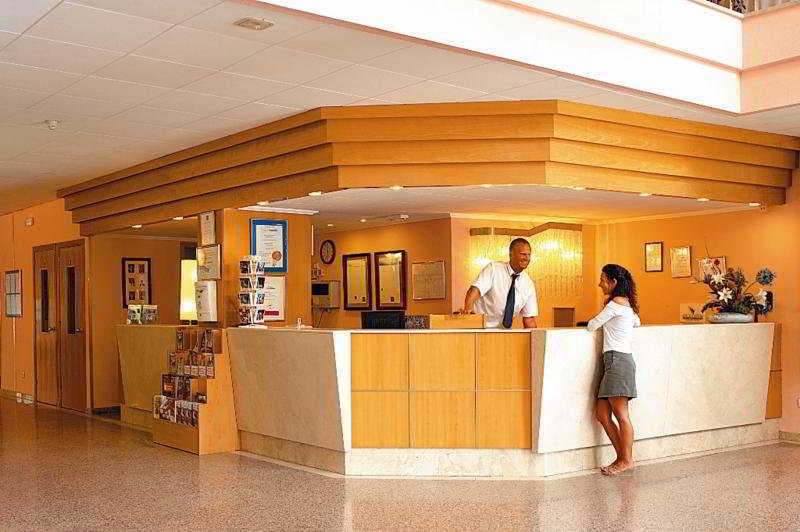 Golden Avenida Family Suites 4* سالو المظهر الخارجي الصورة